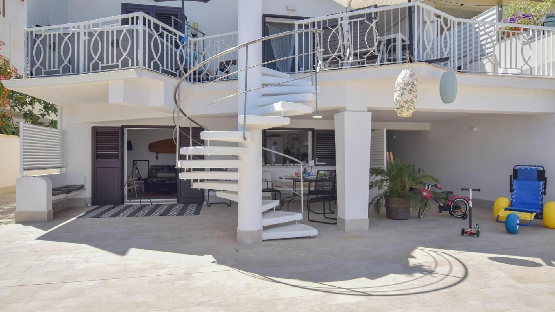 3 Bedroom Stunning Apartment In Alcamo